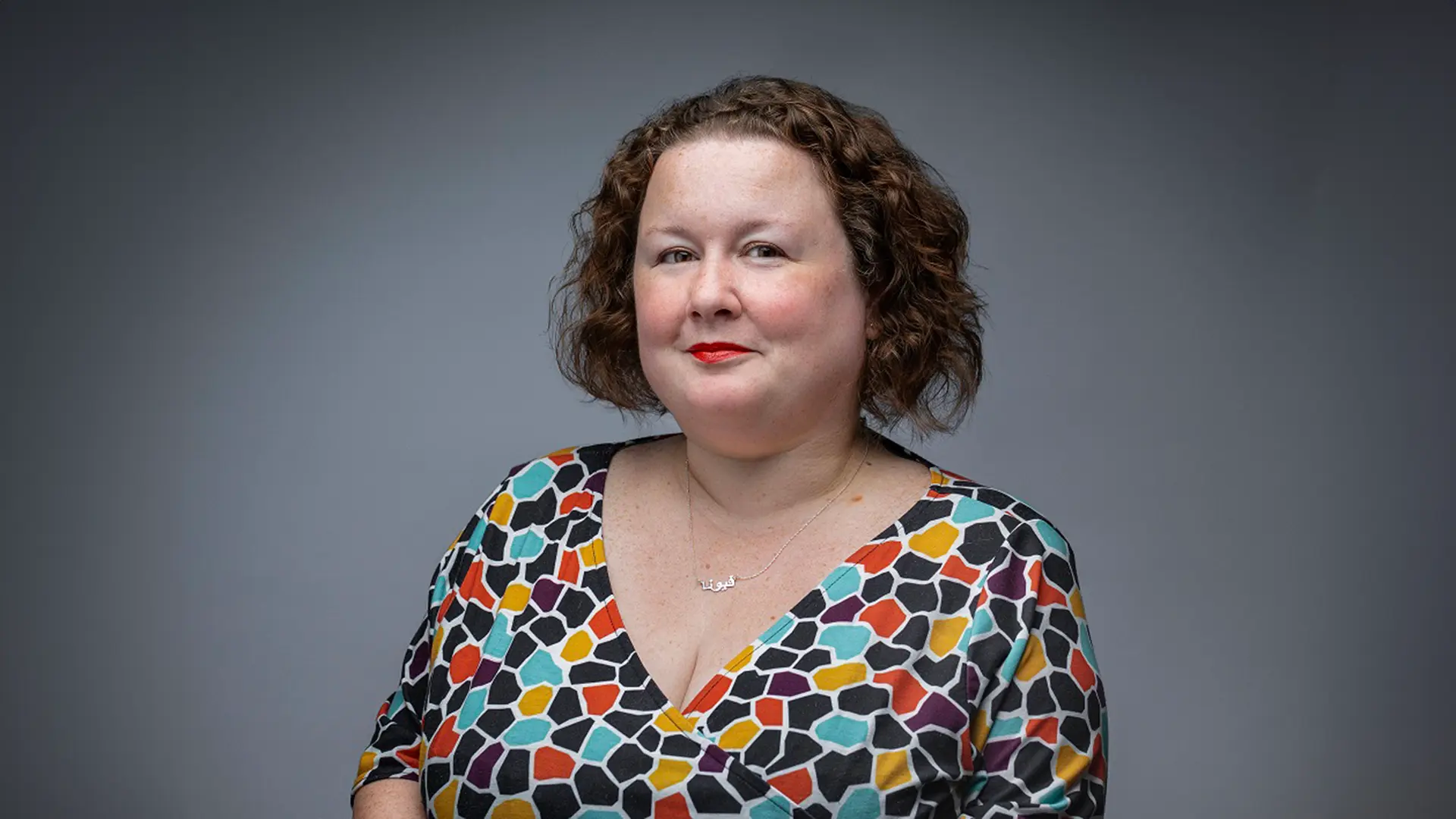 Portrait photo of Professor Fiona Robson