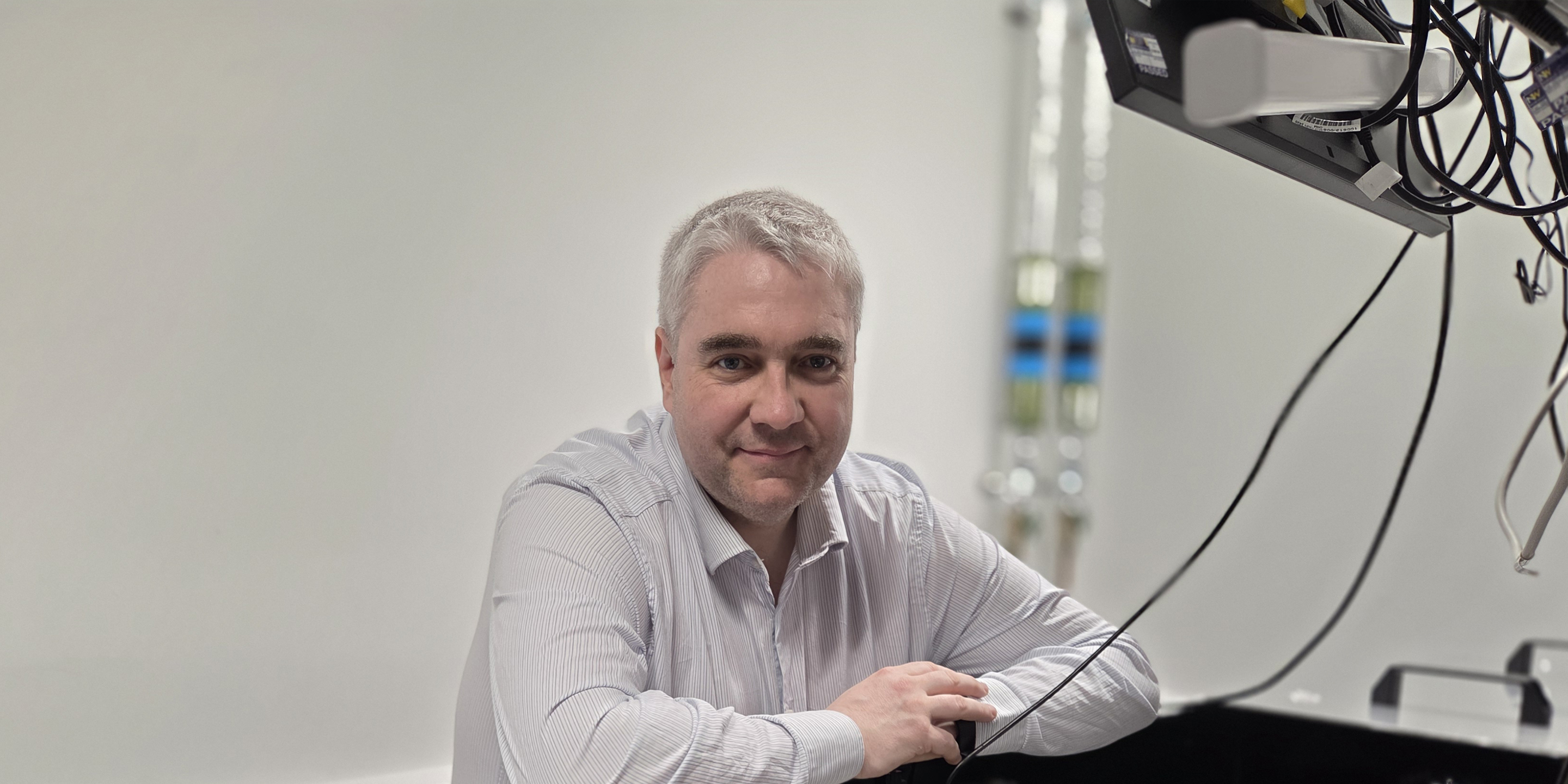 Professor Robert Thomson 