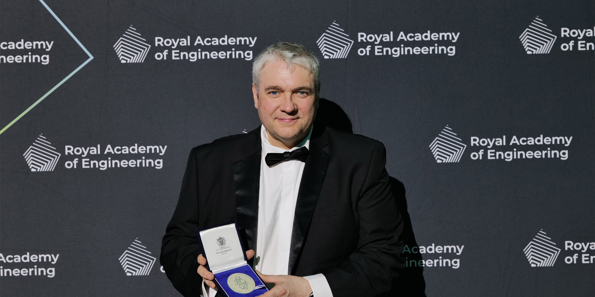 Professor Robert Thomson