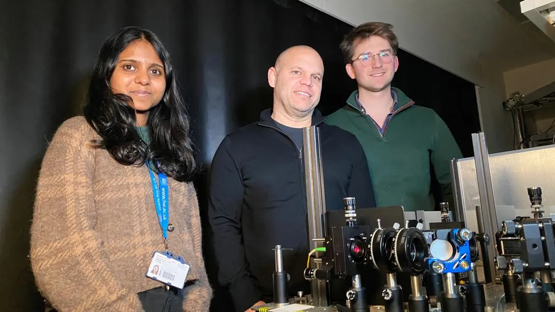Left to Right - Sheena Shaji, Professor Brian Gerardot and Frederik Brooke Barnes. Left to Right - Sheena Shaji, Professor Brian Gerardot and Frederik Brooke Barnes.